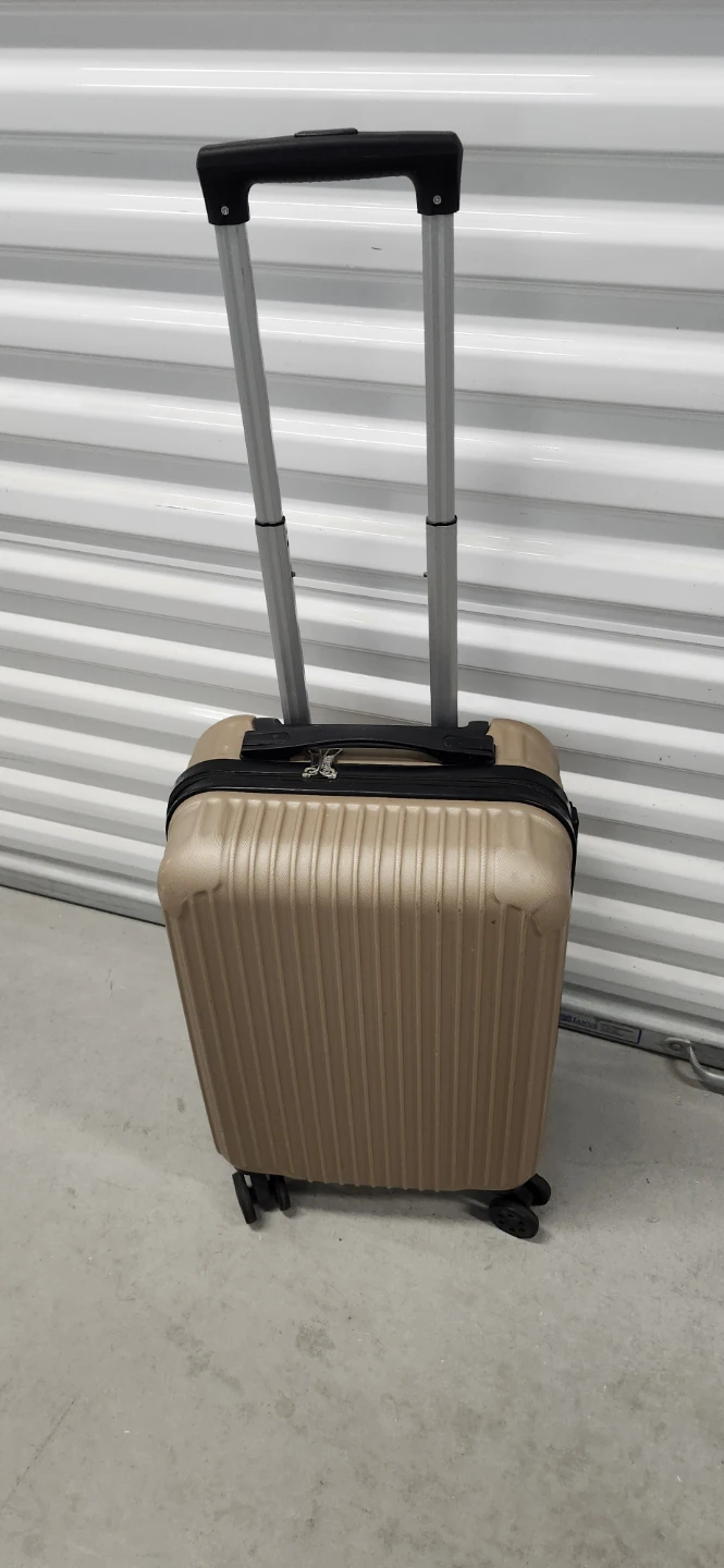 20 " ,4 wheels, hardshell lcarry on luggage