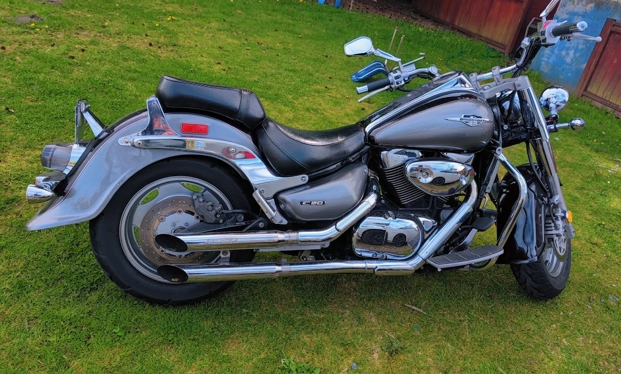 Suzuki Boulevard C90 Motorcycle - photo 4