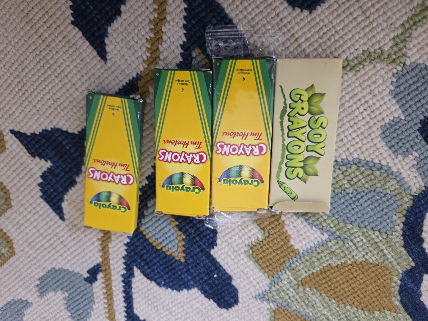 Office stationary - photo 3