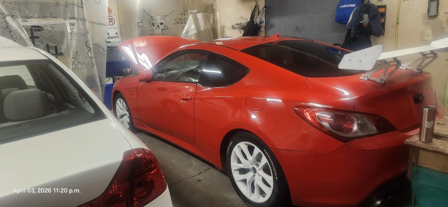 2012 Hyundai Genesis Coupe - photo 3