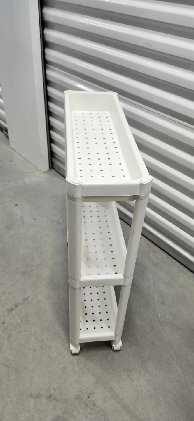 Plastic cart with wheels - photo 2