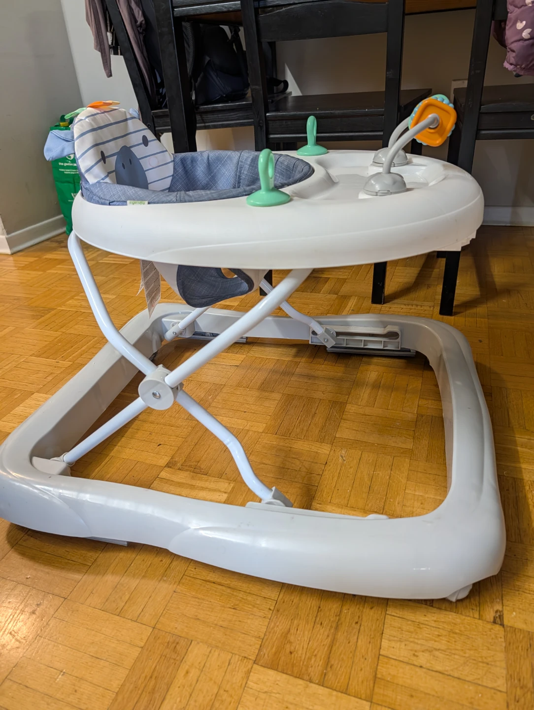 Ingenuity Baby Walker - photo 4