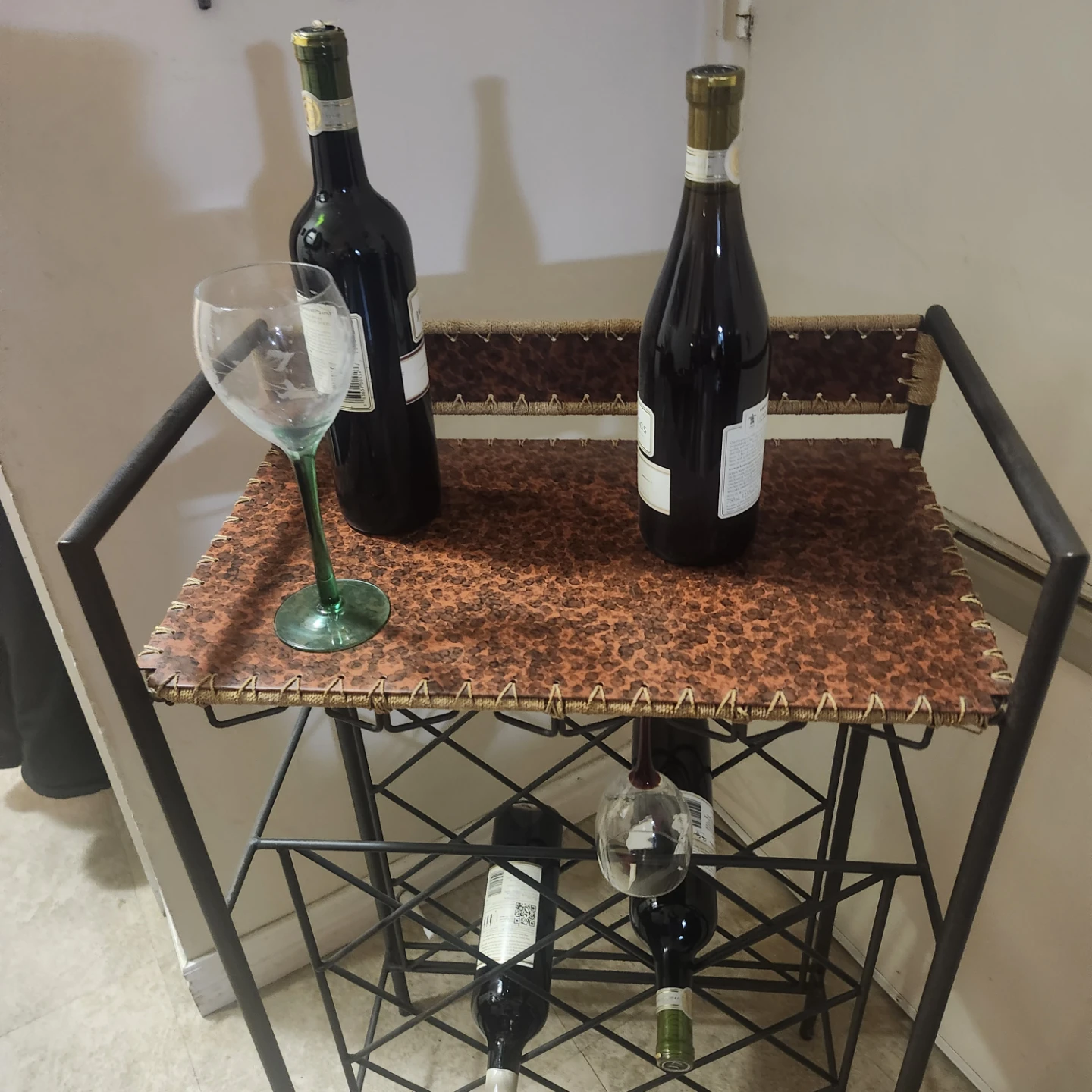 Wine server  bar - photo 5
