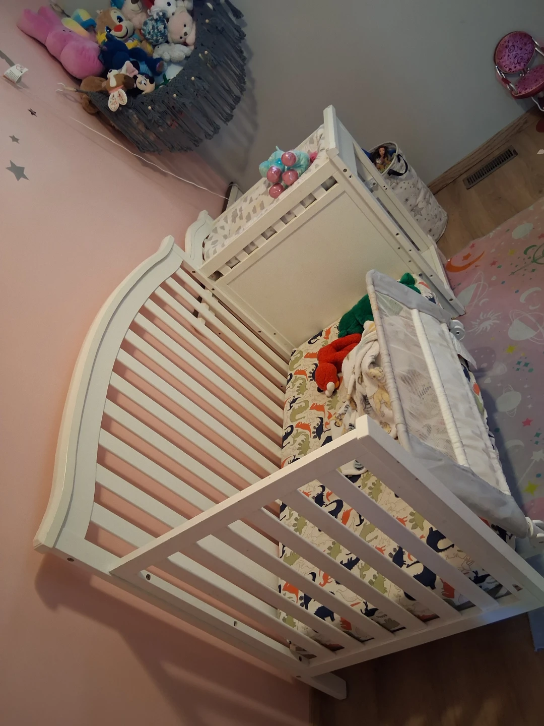 White Convertible Crib with Toddler Rail - photo 5