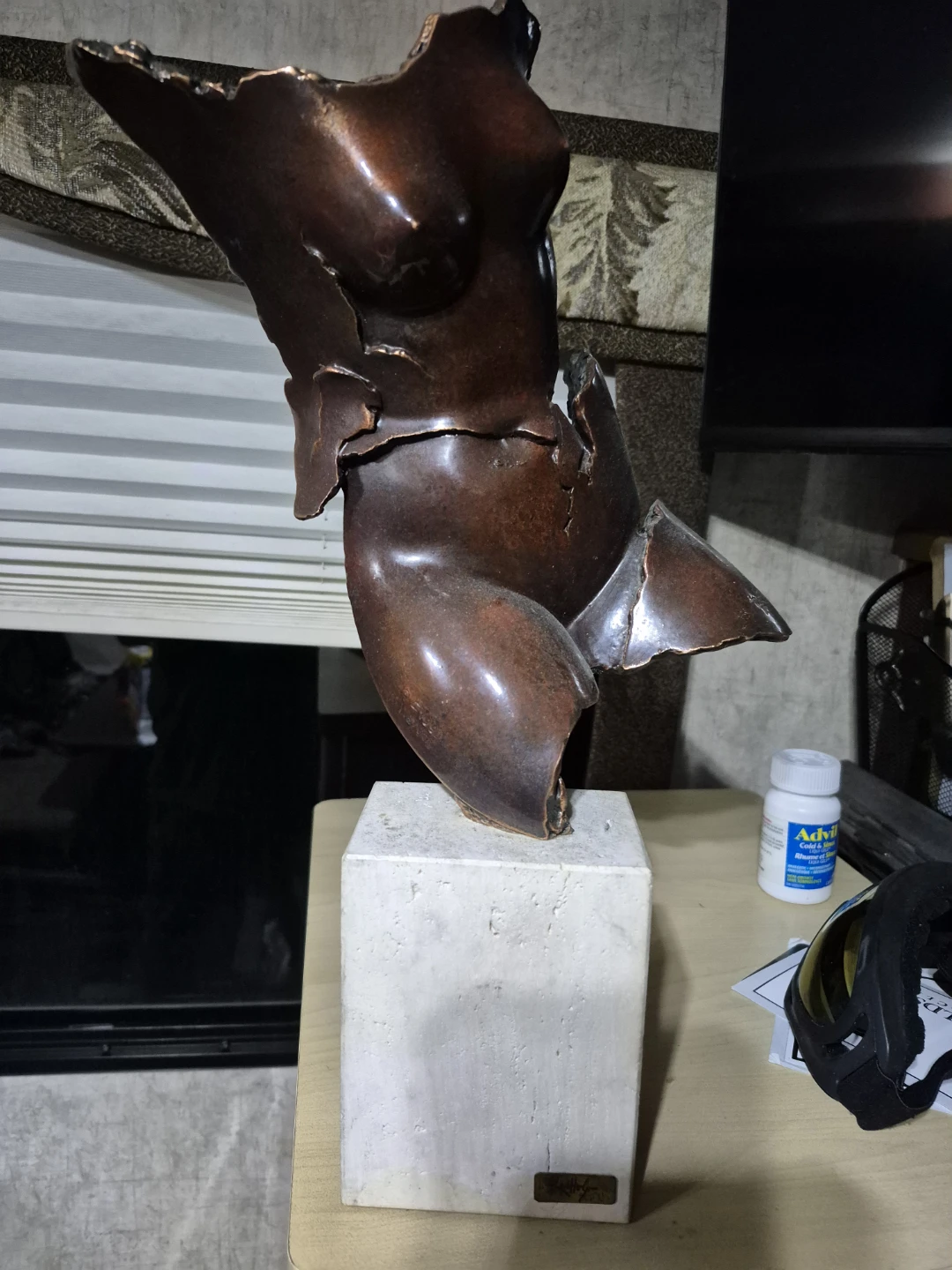 Bronze Torso Sculpture on Marble Base - photo 2