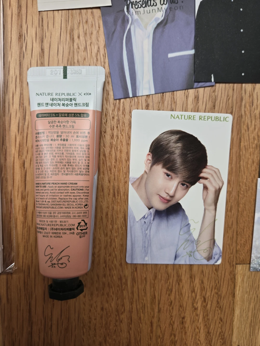 2017 EXO Suho Junmyeon Nature Republic Photocard Hand Cream - photo 5