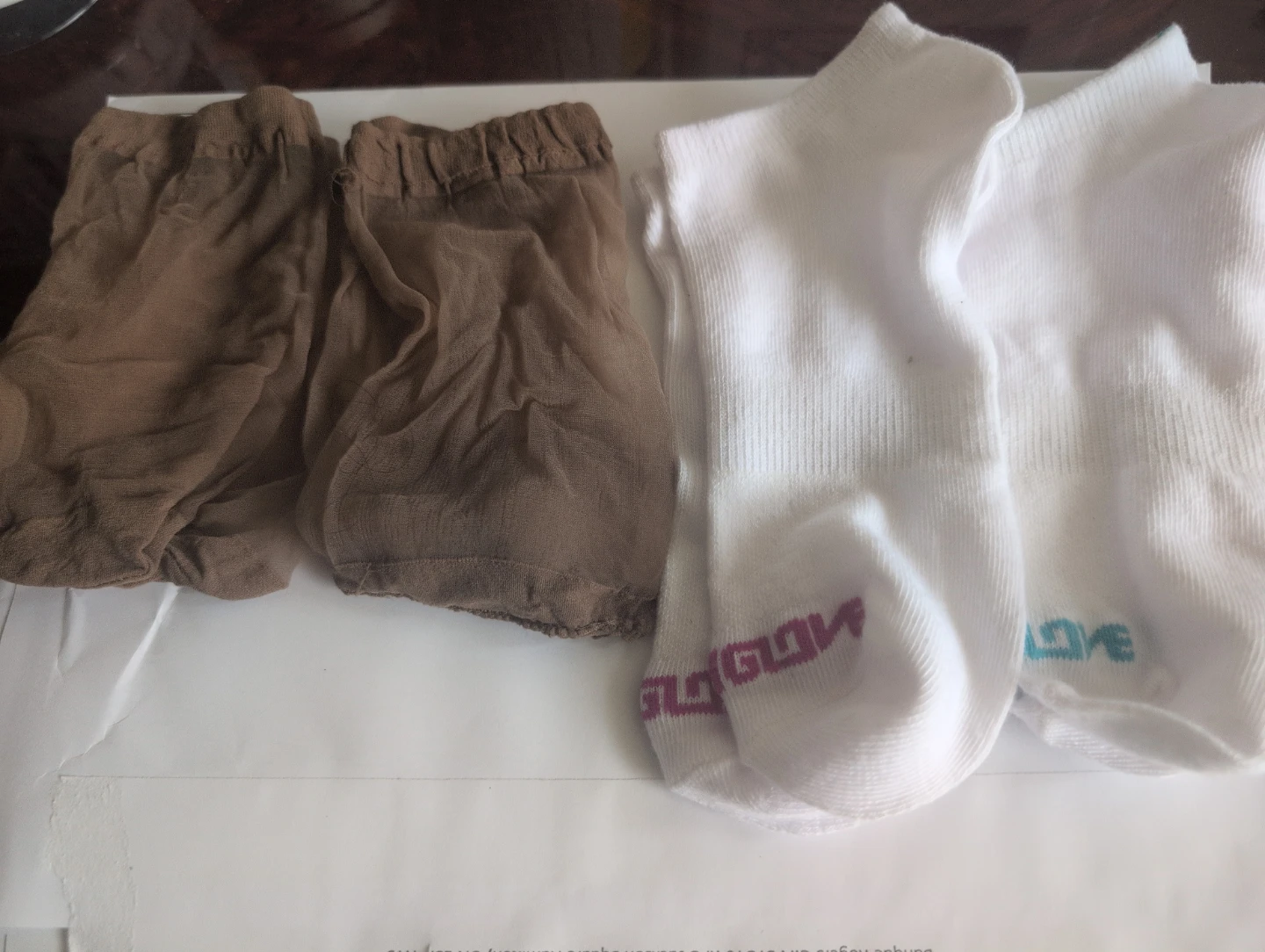 GLOW UP & LOVE Crew Socks - White & Brown
