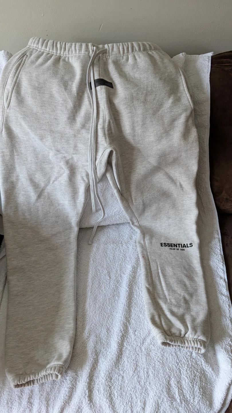 Fear of God Essentials Sweatpants - Oatmeal Heather