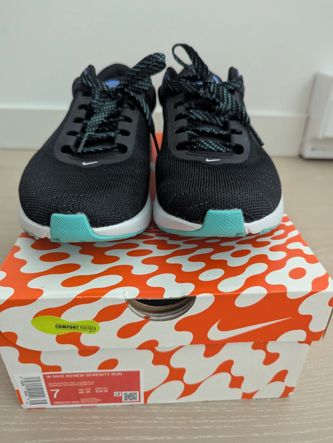 New Nike size 7 - photo 2