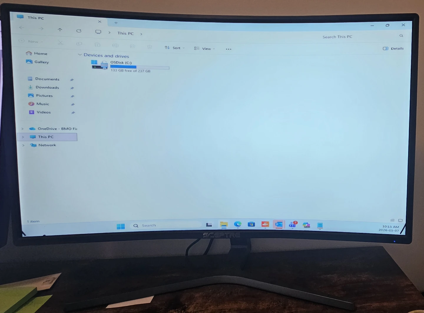 Sceptre 27" curved monitor