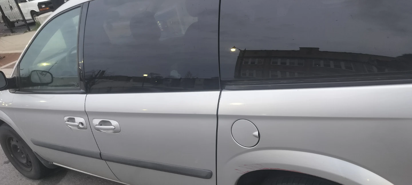 Silver Dodge Grand Caravan Minivan - photo 2