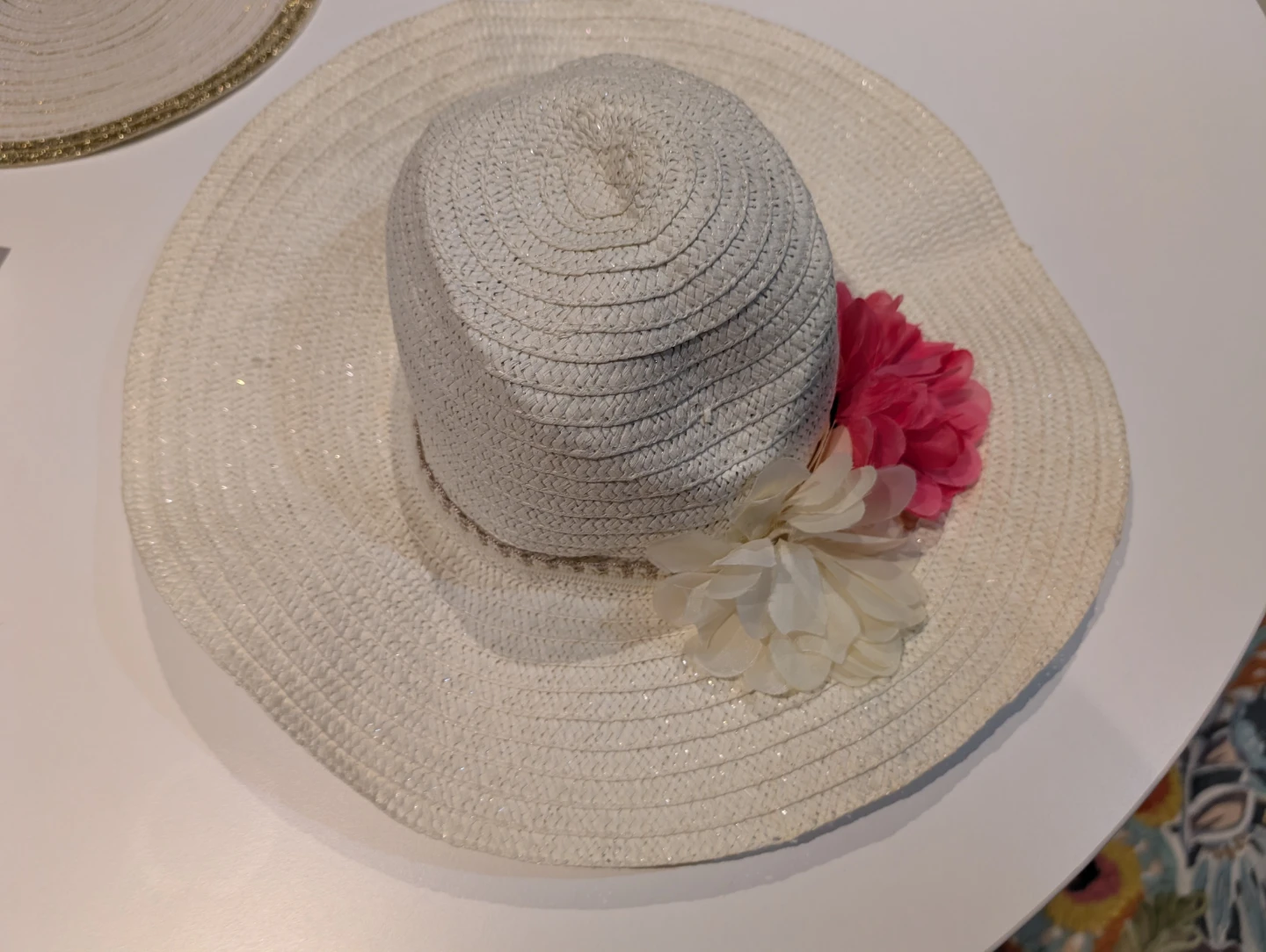 White Woven Sun Hat with Flowers - photo 2