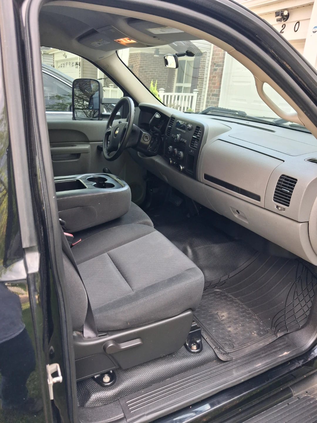 Black Chevrolet Silverado Truck with Cap - photo 4