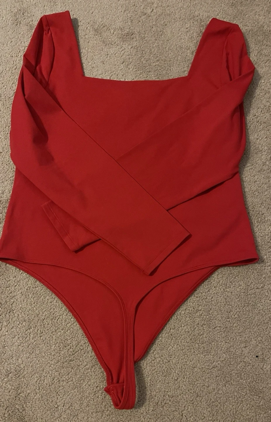 Aritzia Babaton Contour Red Long Sleeve Bodysuit Size S - photo 4