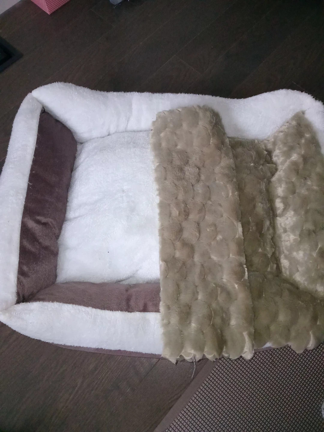 Plush Pet Bed - photo 4