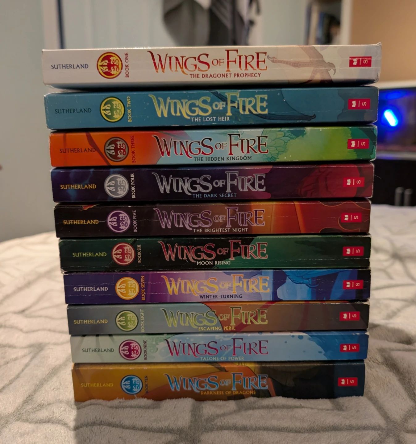 Wings of Fire Series (1-10)