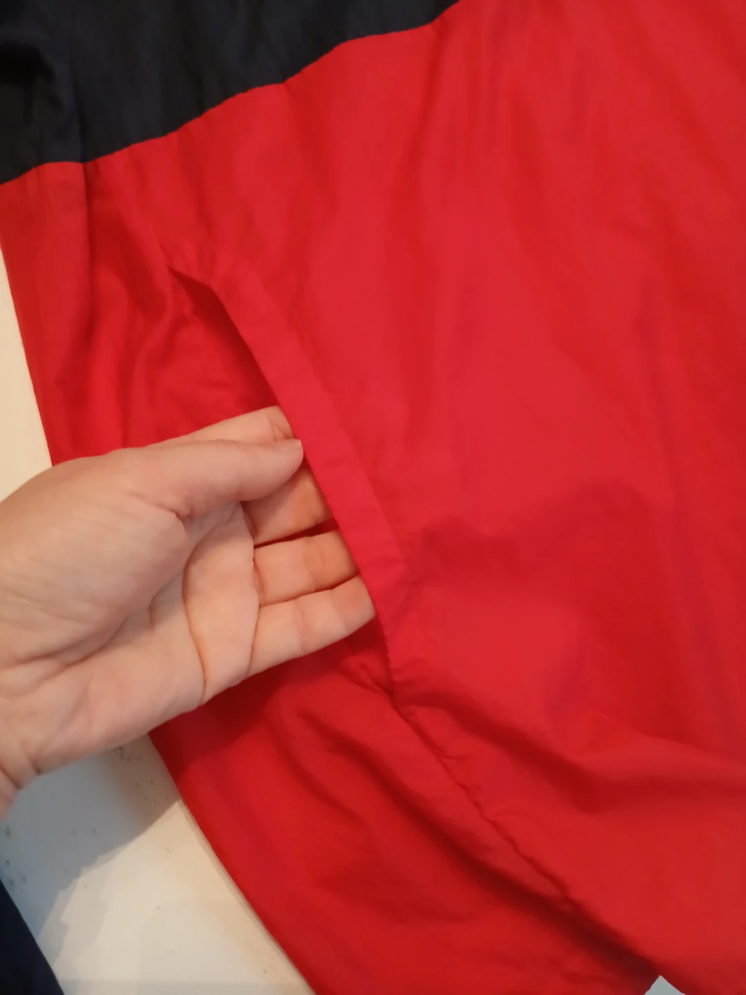 Patagonia Pullover Jacket - Red/Black - Size M - photo 5