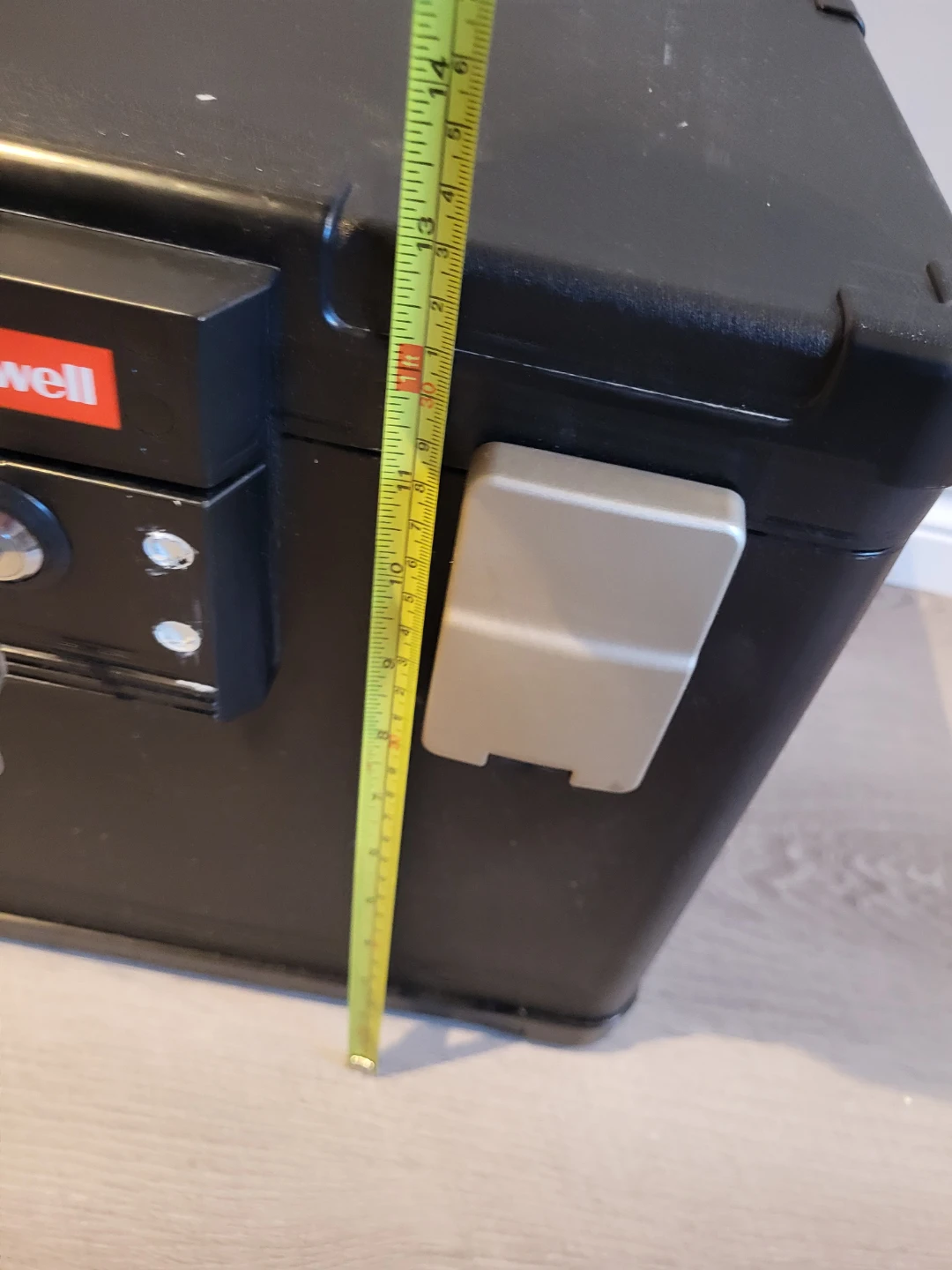 Honeywell Fireproof Safe Box- New Lock - photo 5