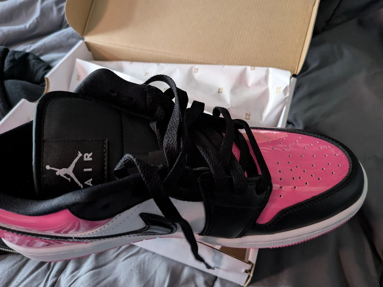 jordan low 1 brand new size ten - photo 4