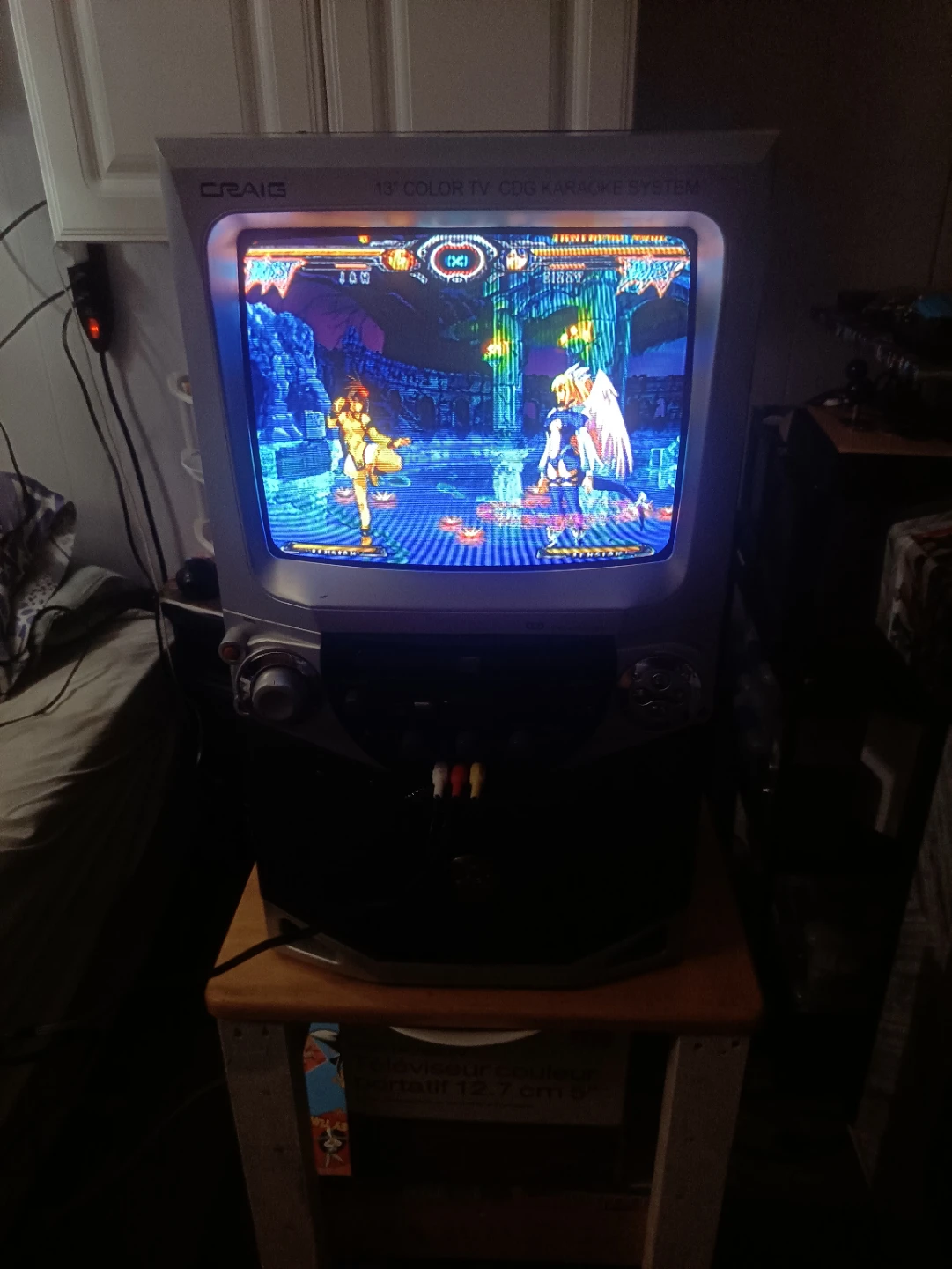 craig 13 inch color crt tv and Karaoke machine with built in cd