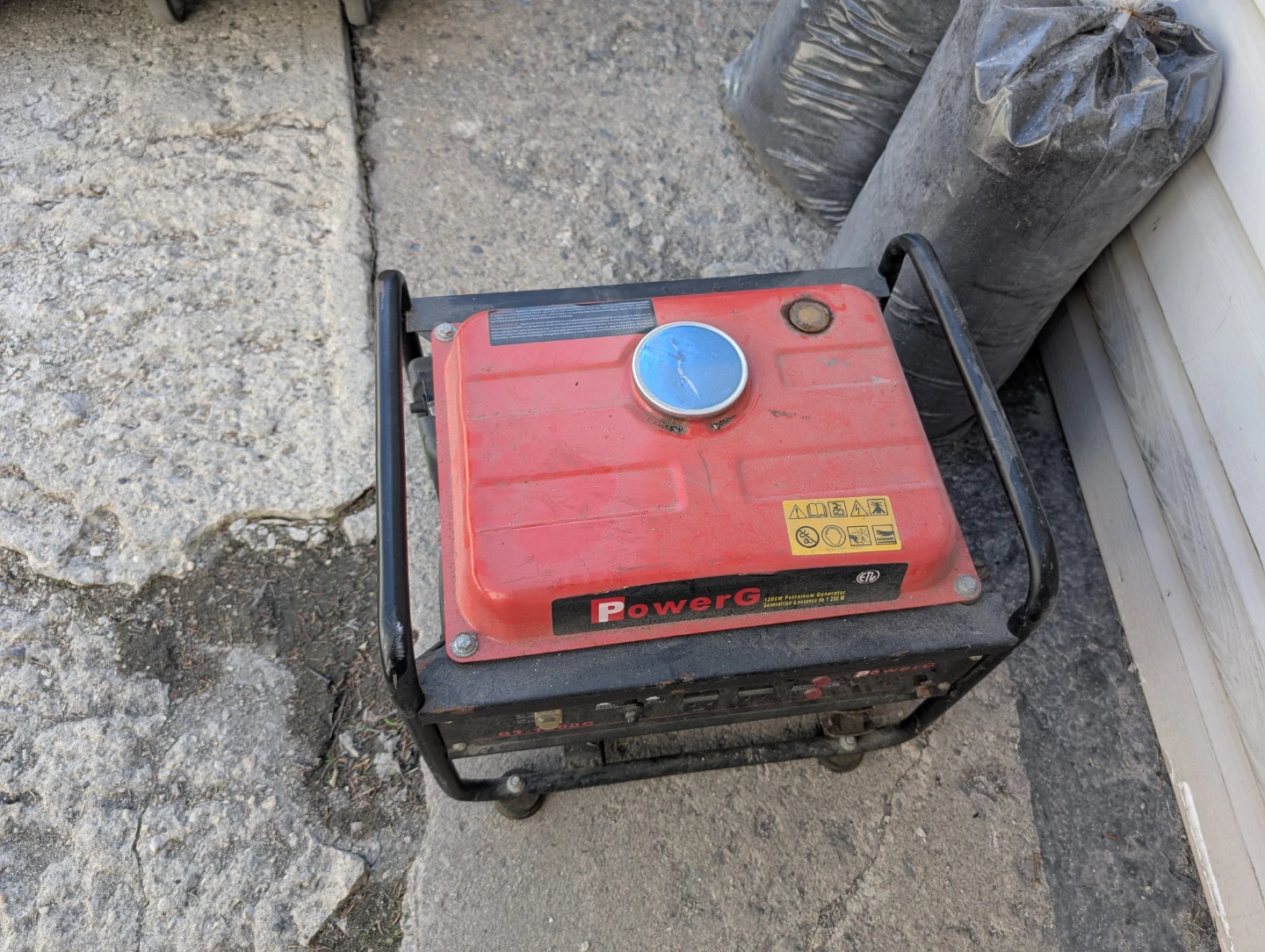 2 working Portable Generator for the price of one - photo 4