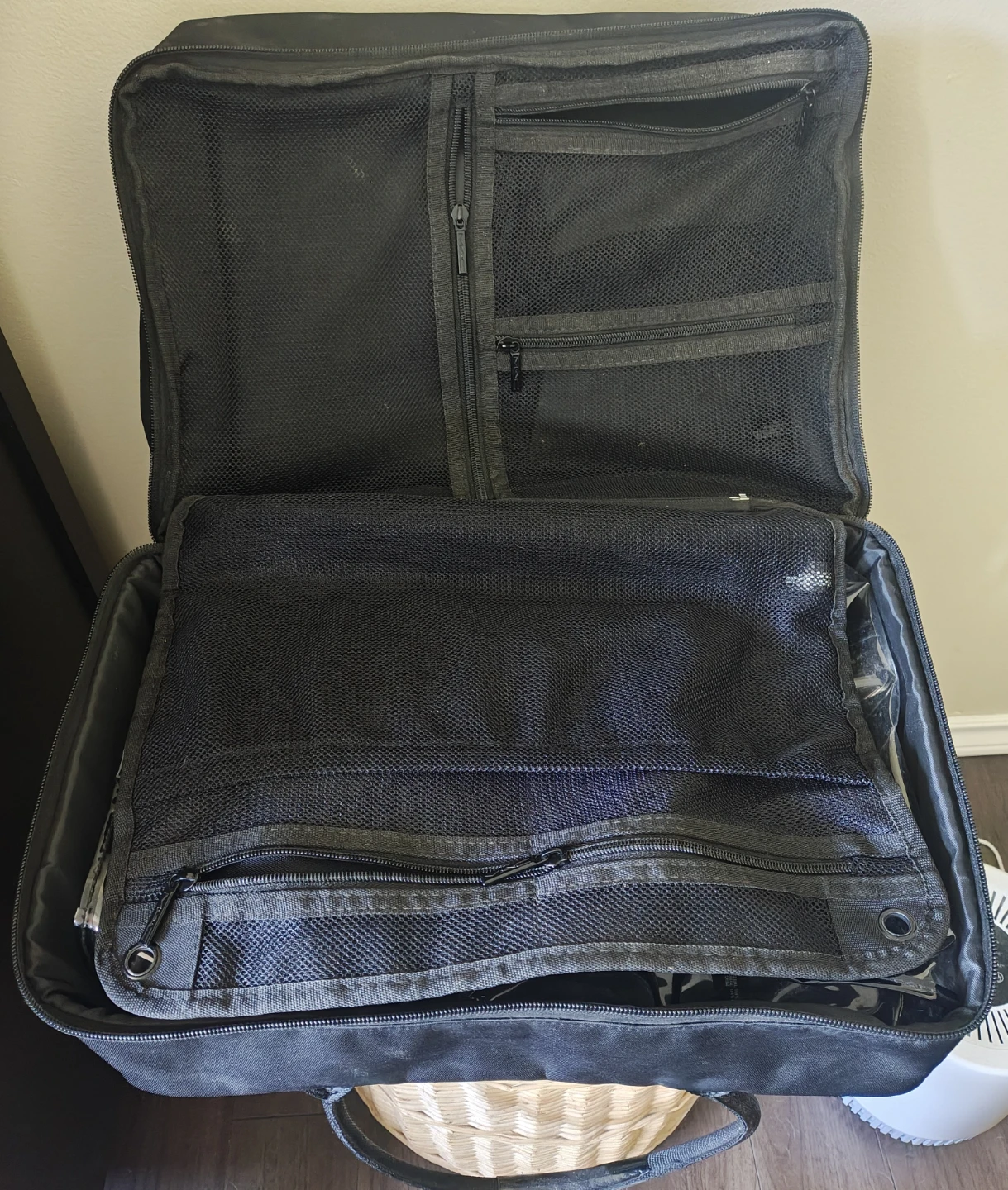 Gently used MAC Pro Travel Make up Case - photo 3
