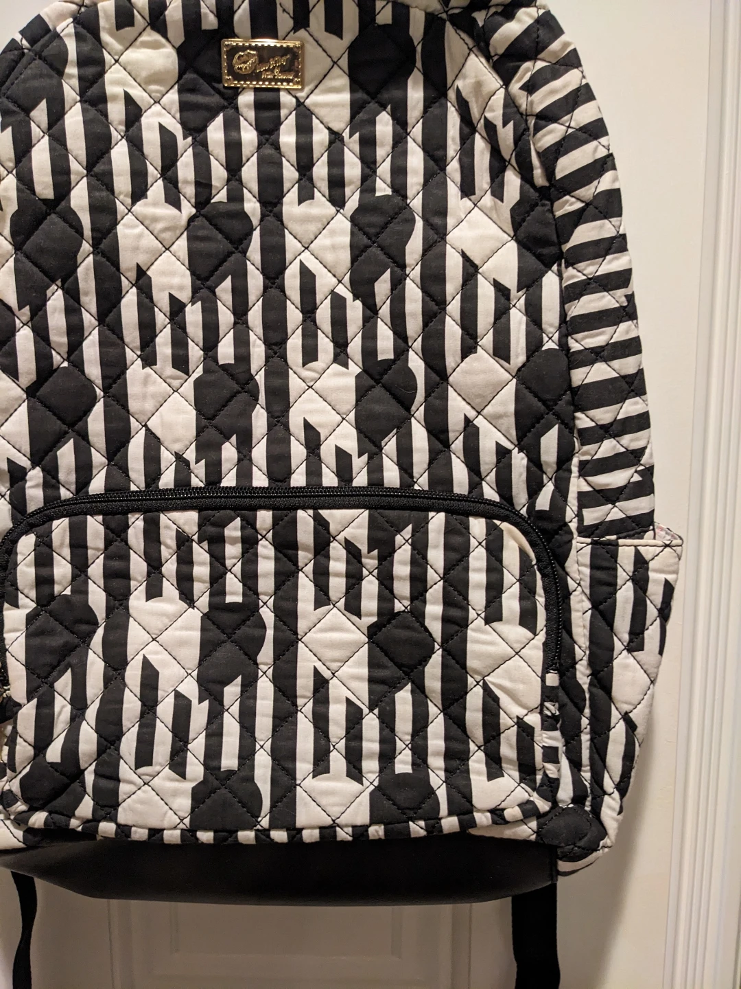 Betsey Johnson Black & White Quilted Backpack - photo 3