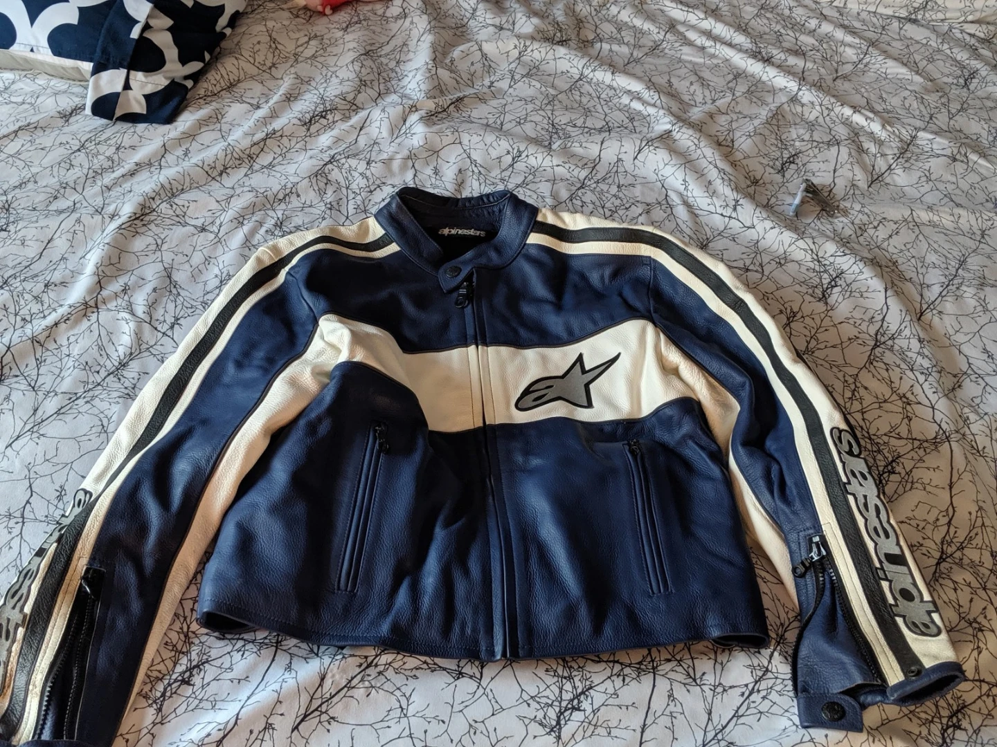 Alpinestars Leather Motorcycle Jacket size 40