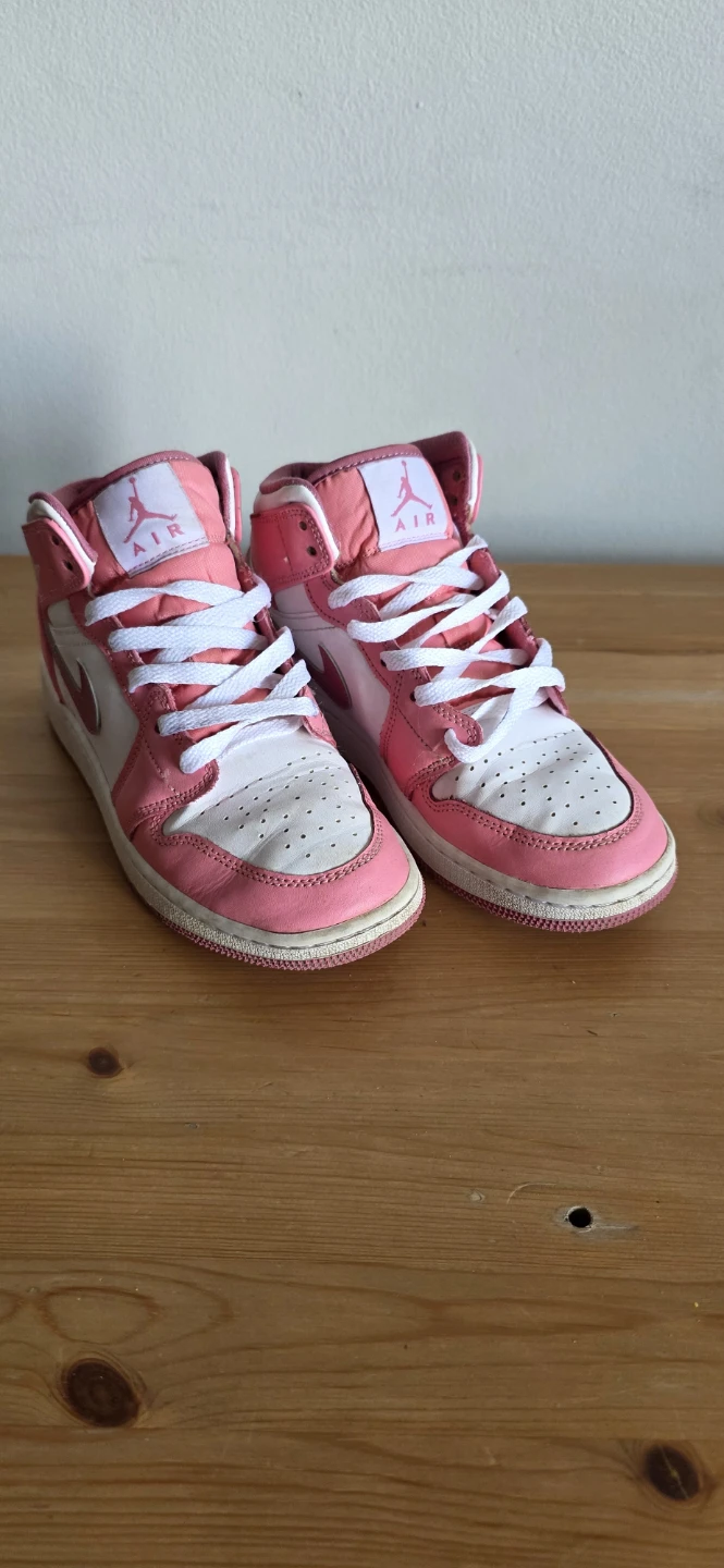 Jordan 1 Mid Pink and White Sneakers size 5Y