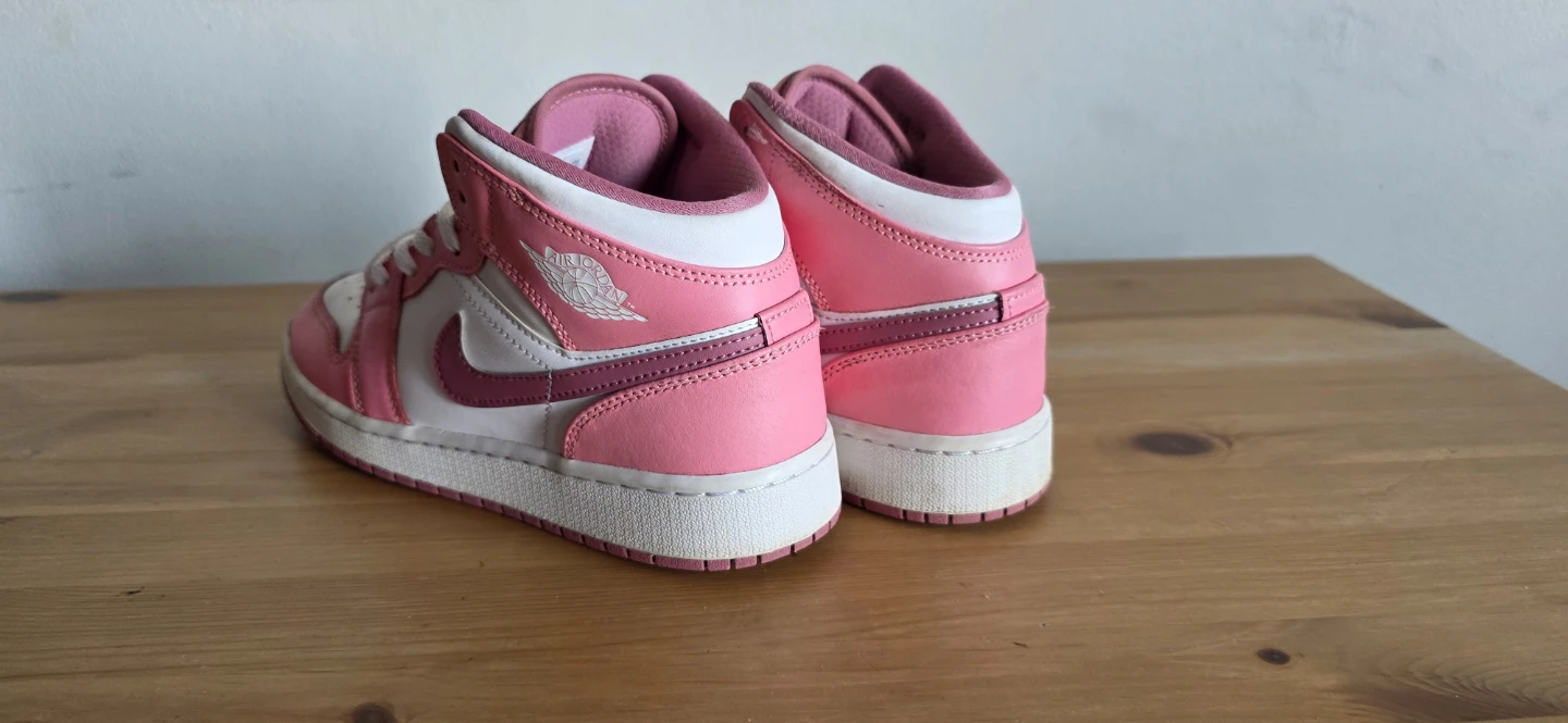 Jordan 1 Mid Pink and White Sneakers size 5Y - photo 3