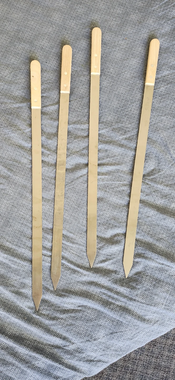 4 Metal Skewers with Wooden Handles - photo 2