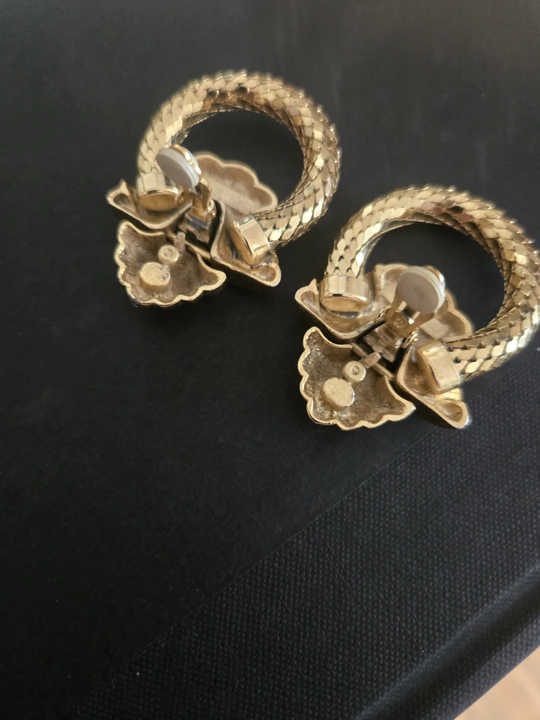 Vintage Whiting Davis Gold Tone Clip Earrings - photo 4