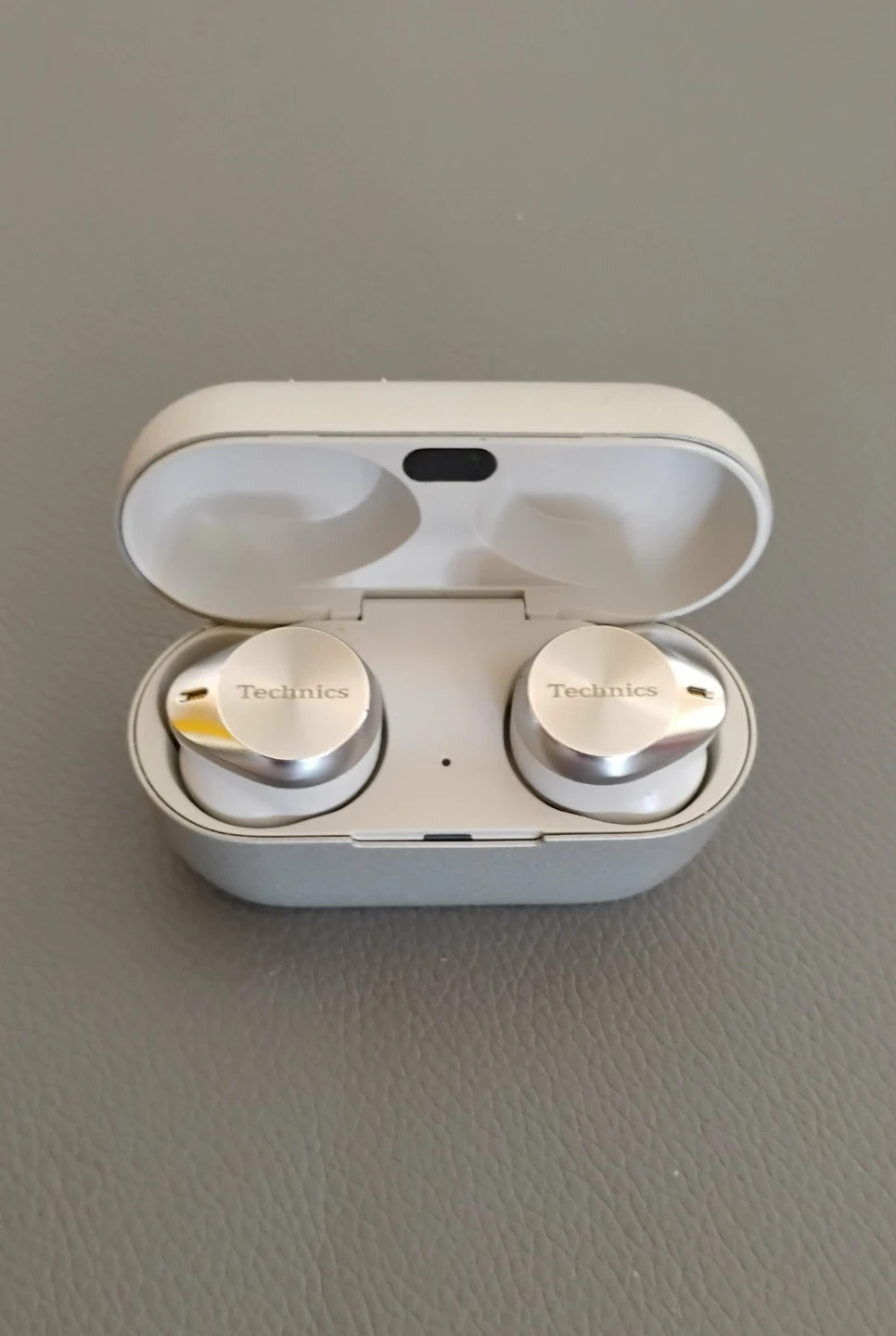 Technics True Wireless Earbuds - photo 2