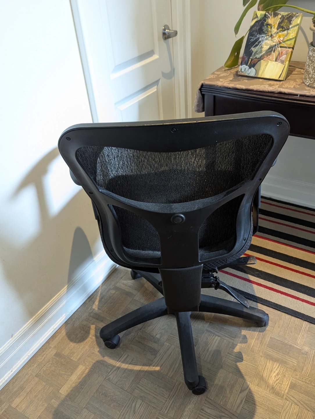 Black Mesh Office Chair - photo 2