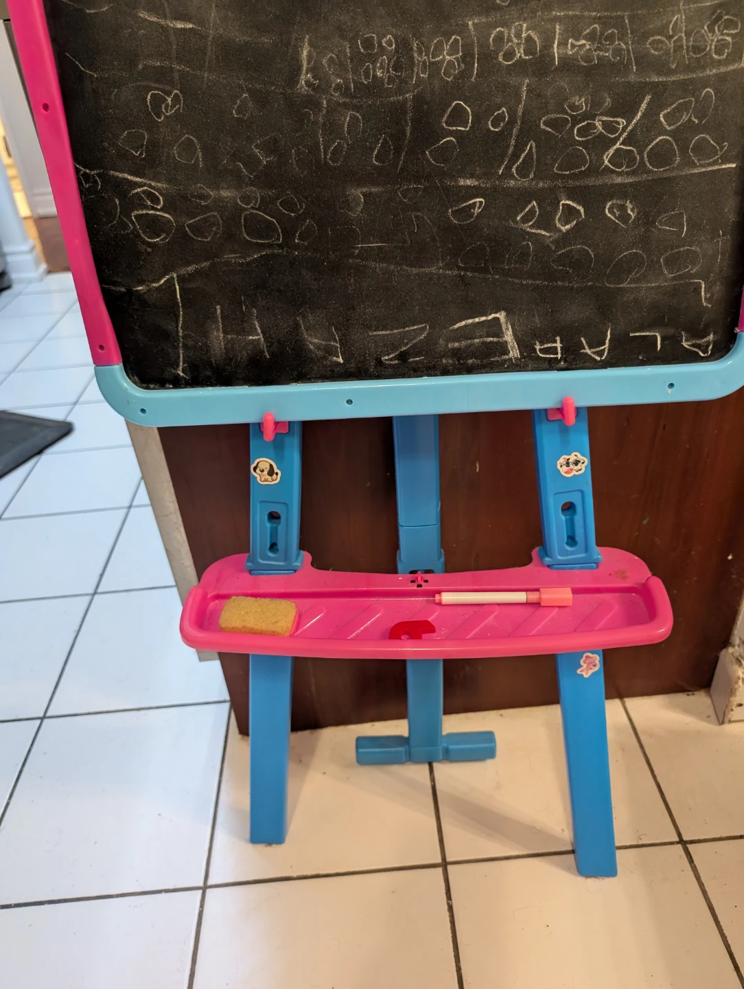 Kids Double-Sided Easel with Magnets - photo 4
