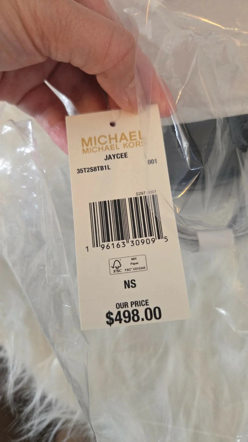 Michael Kors Mini Backpack Black BNWT - photo 3