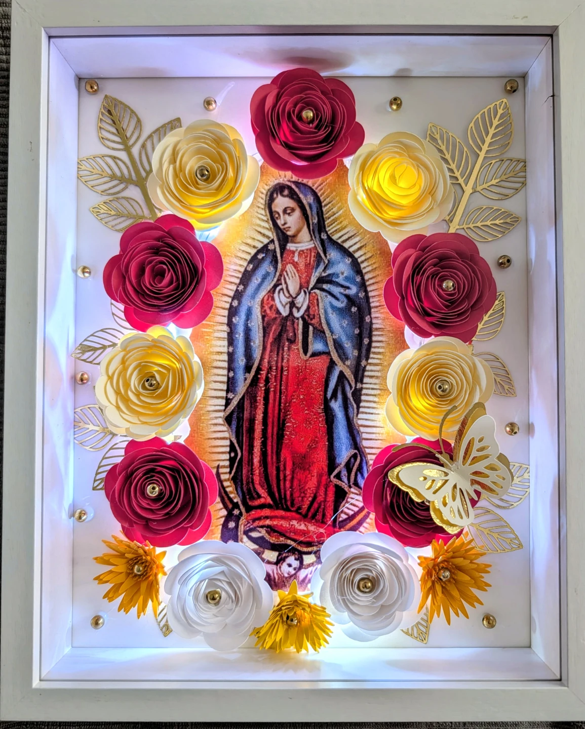 Lighted Religious Shadow Box with Flowers - photo 2