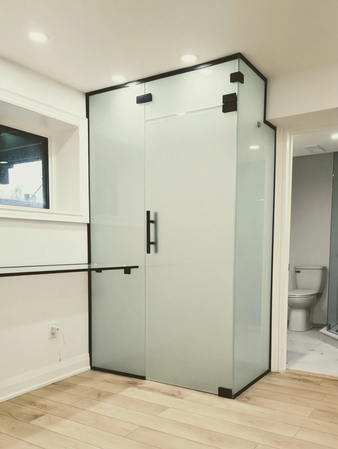 Legal Basement in Markham 2Bed plus 2Bath - photo 3