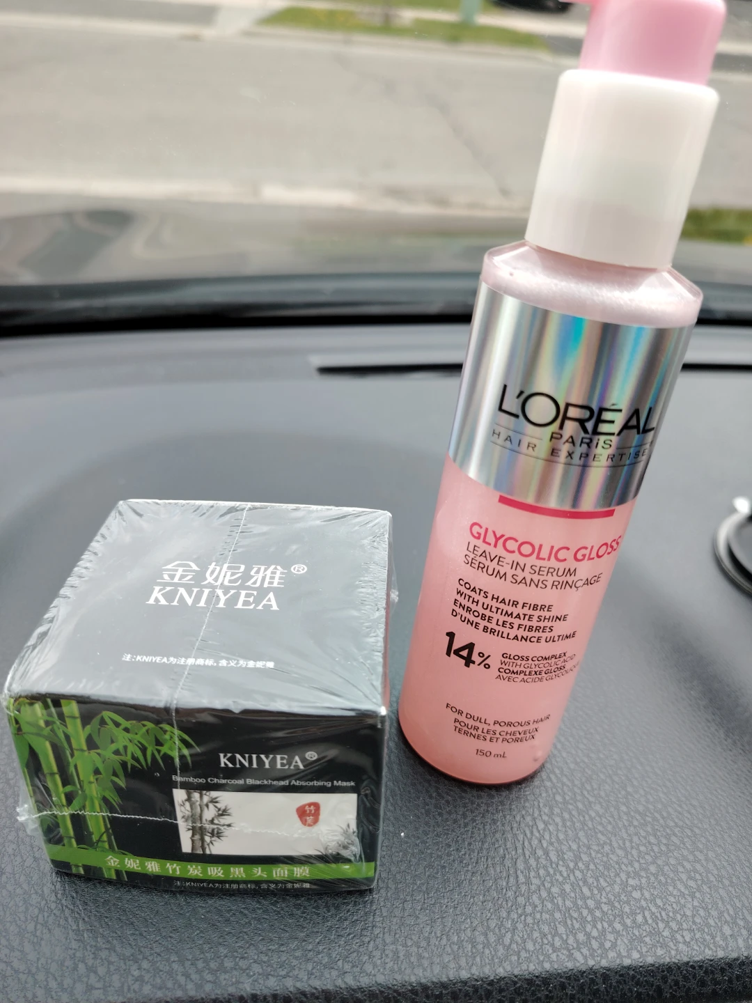 L'Oréal Glycolic Gloss Serum & Kniyea Bamboo Charcoal Mask
