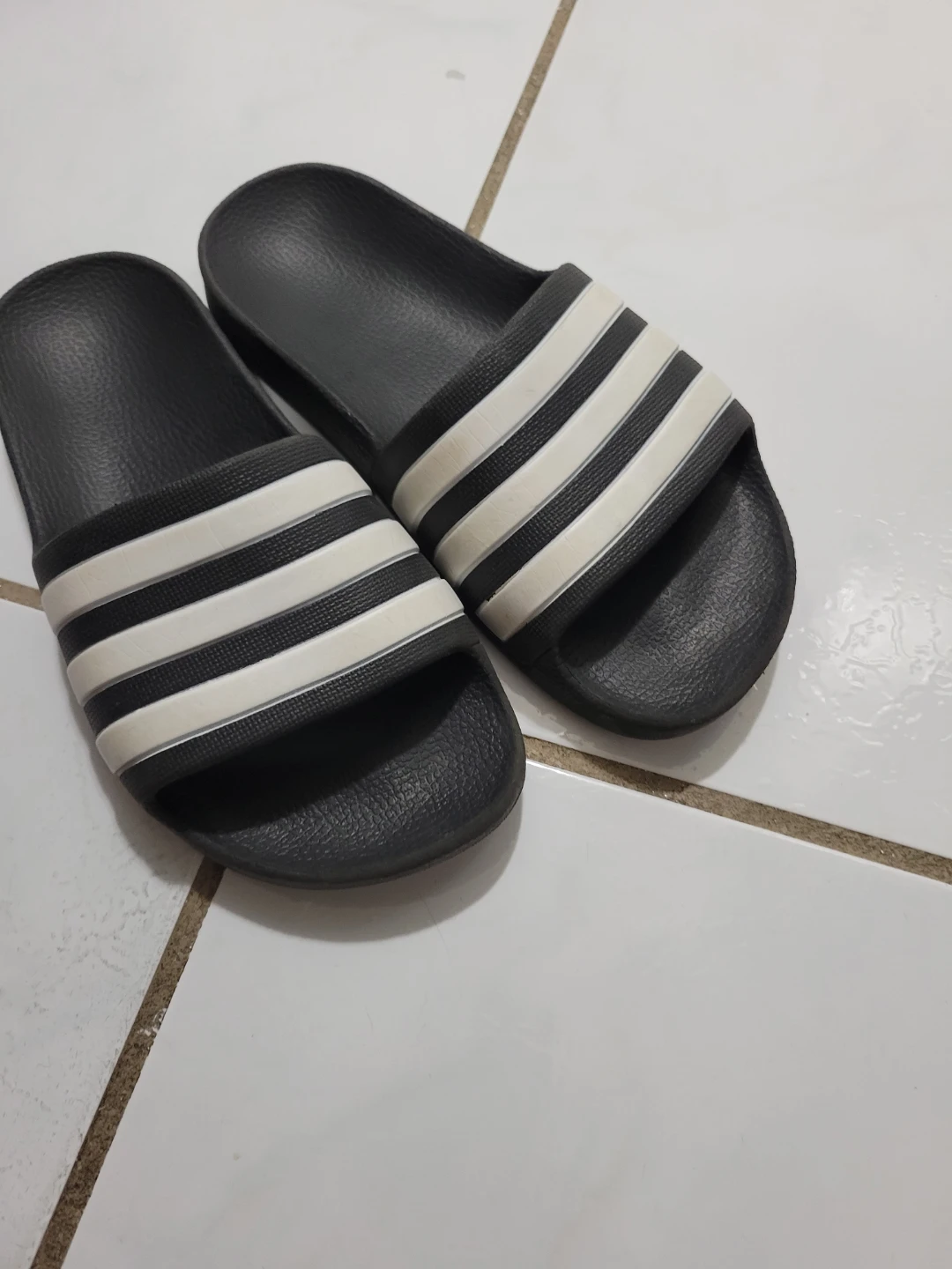 Adidas slides kids preschool - size 13K / 13C - photo 2