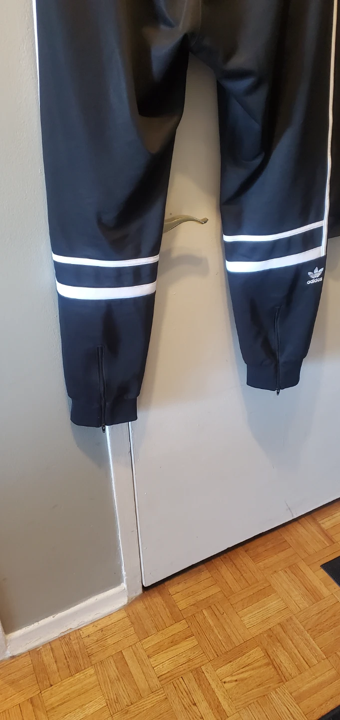 Men's  Original Adidas TrackSuit Size XL - photo 2