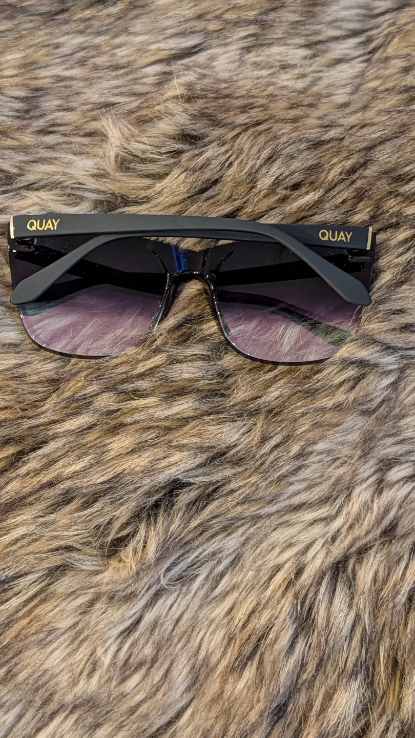 QUAY Australia Come Thru Sunglasses - photo 3