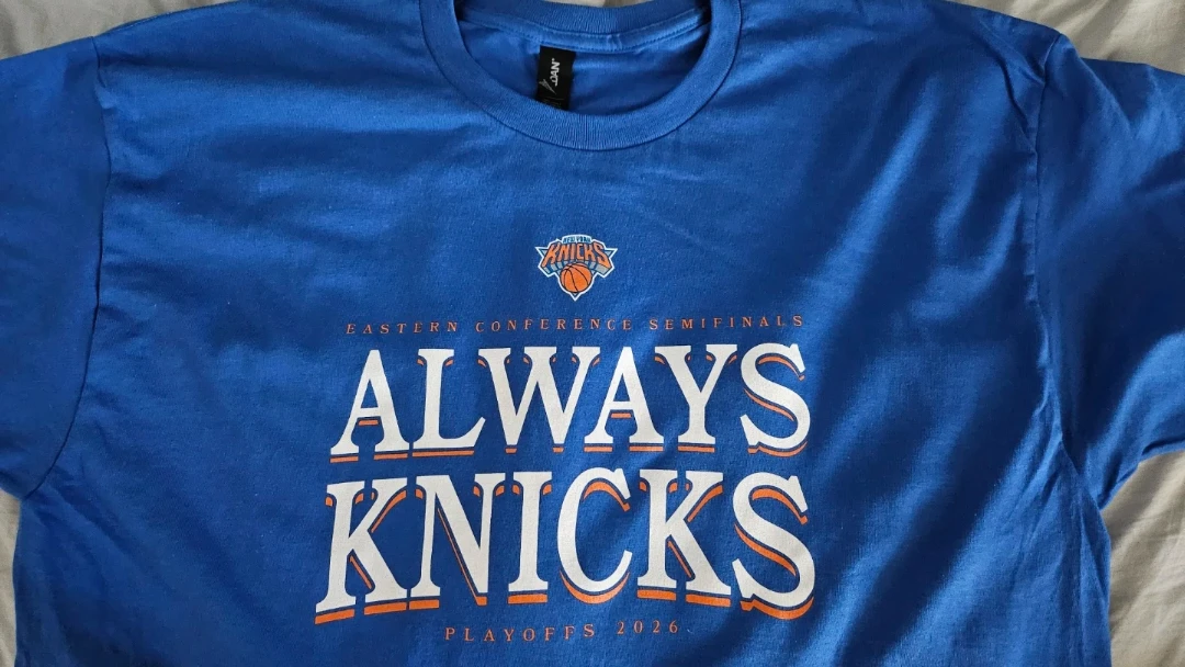 New York Knicks Eastern Conference Semifinals T-Shirt (XL) New