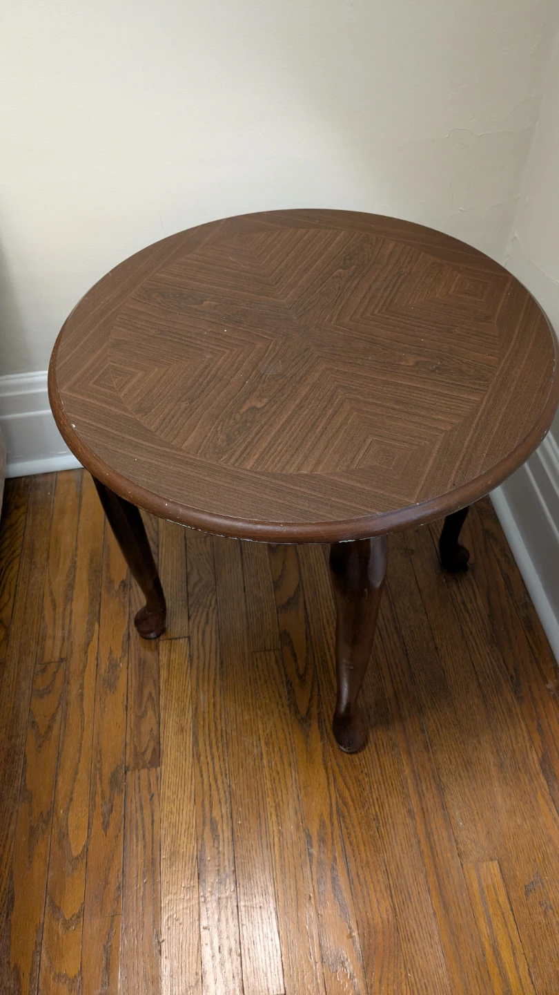 Round Wooden Side Table - photo 2