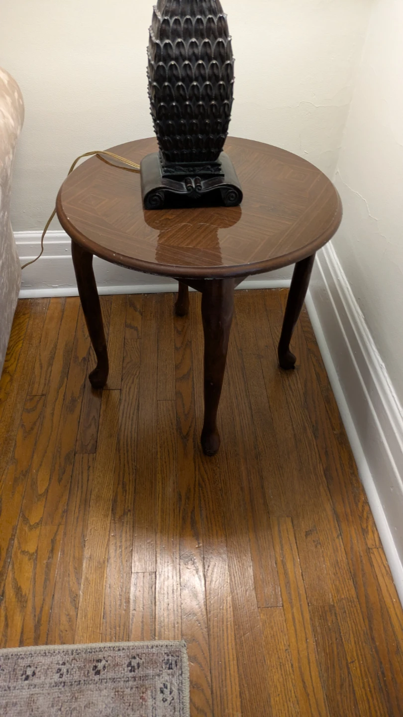 Round Wooden Side Table - photo 3