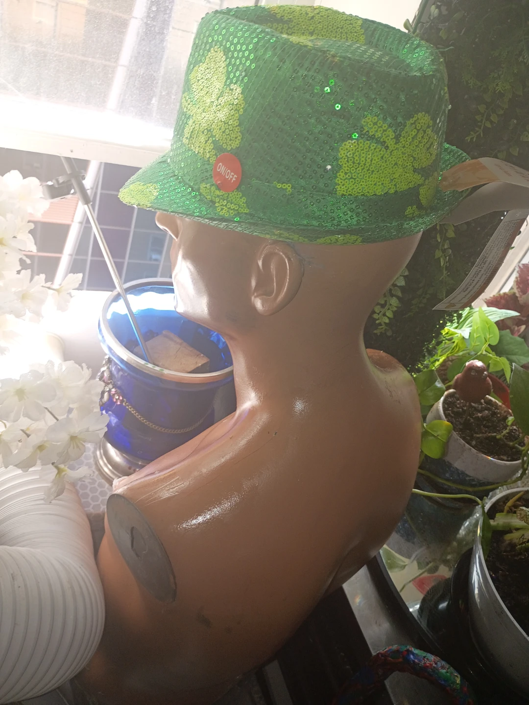 Mannequin torso and legs with green sequin hat - photo 3