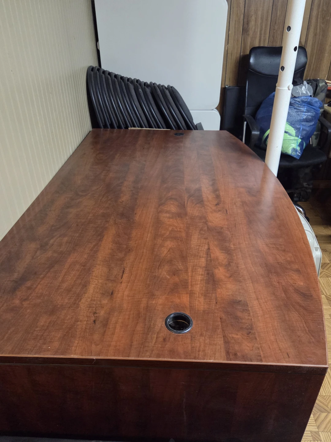 Staples office desk - photo 2