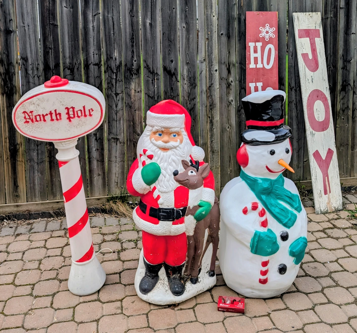 Outdoor Christmas decorations