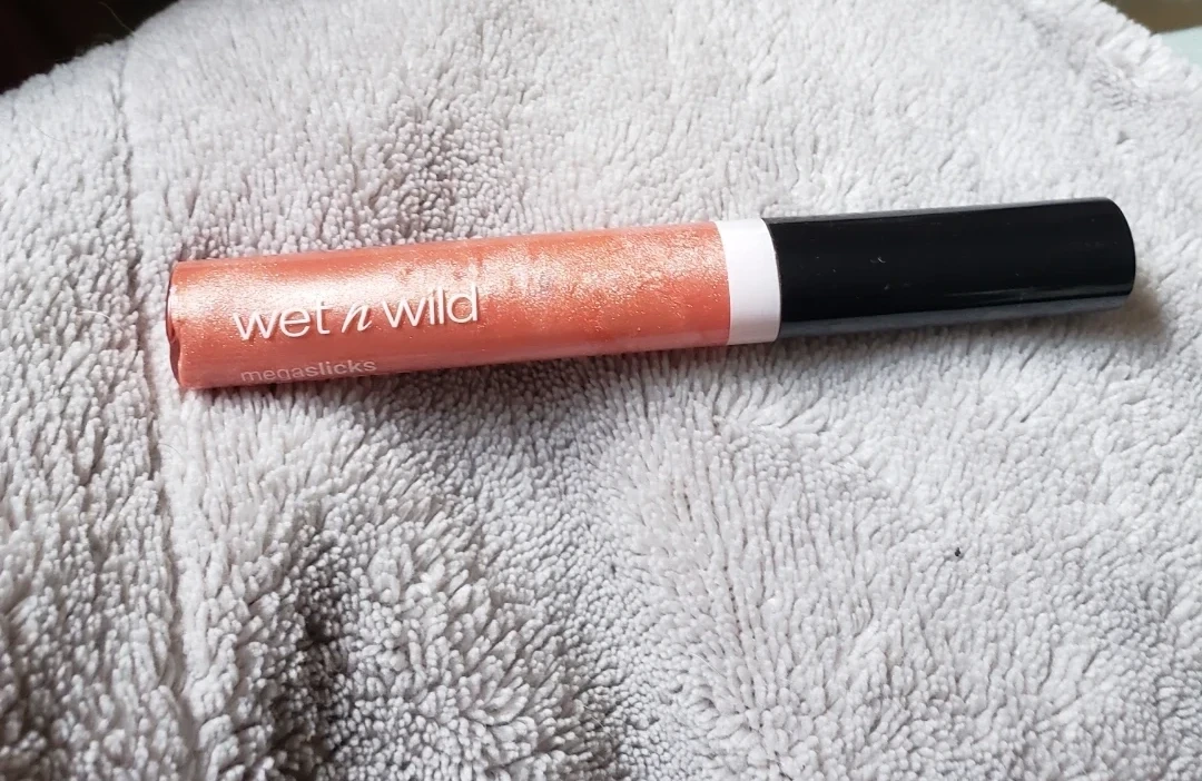 Wet n Wild Megal Last Lip Gloss "Cherish" 557B
