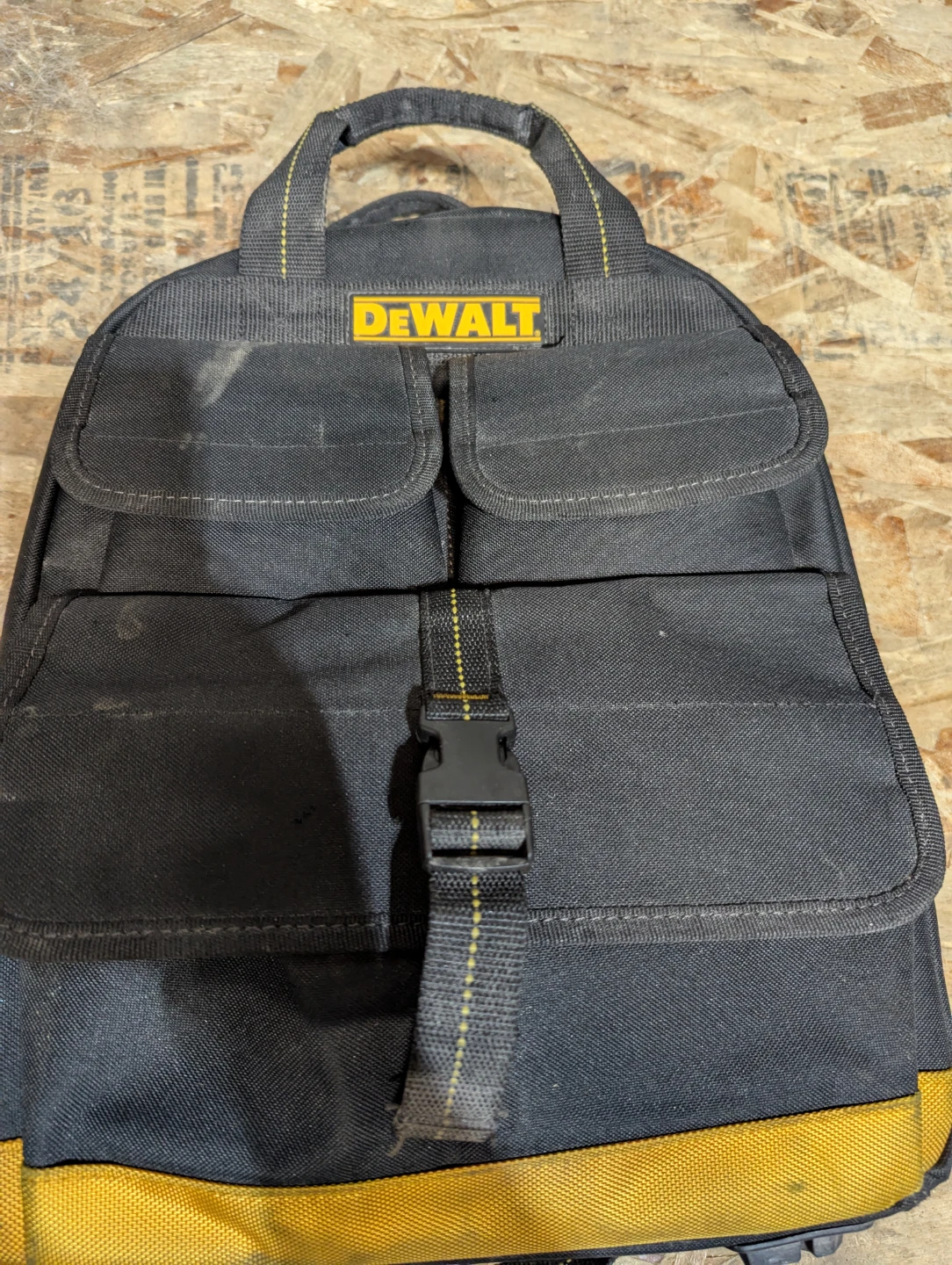 Cordless DeWalt tool set - photo 2